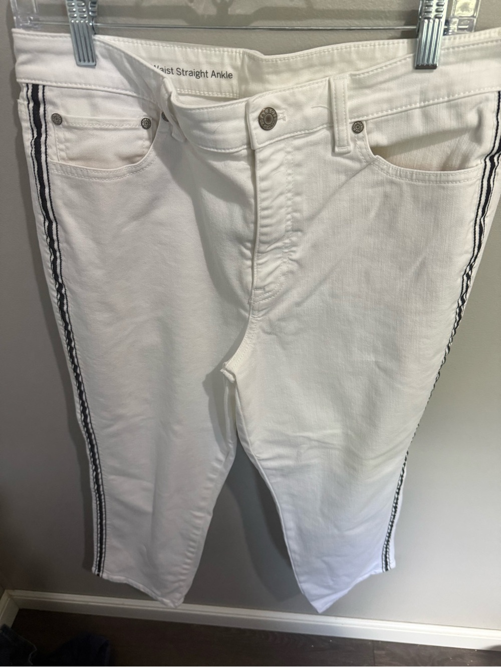Talbots White Ankle Jeans with navy blue  Side Trim High waist straight 12P